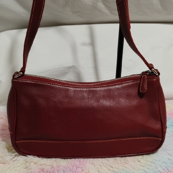 SALE! Authentic Coach Vintage Red Leather Demi Shoulder Bag - Picture 4 of 16